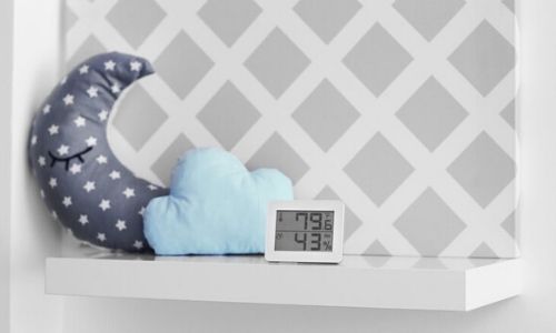 Baby Clothes & More: The New Mum's Essential Guide nursery guide
